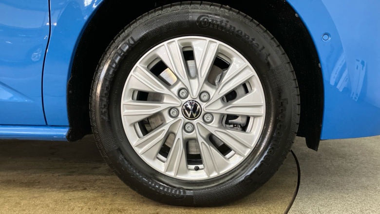 Volkswagen Multivan 1.5 TSI eHybrid Life 5dr 4MOTION DSG Estate